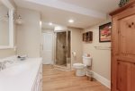 Get ready for the day in this Large full bathroom 